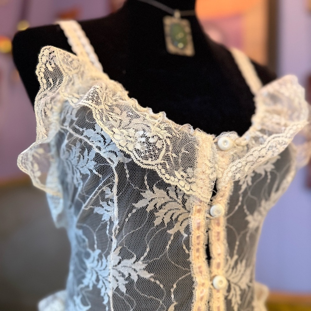 Vintage Pandora Lingerie by Chic Lace Garter Camisole In Soft Ivory And Pink - Picture 3 of 10